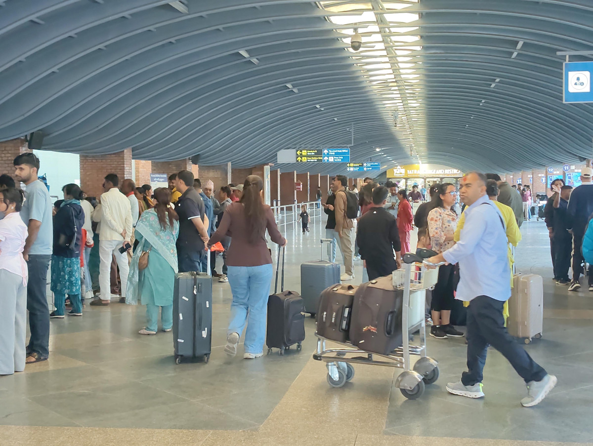 दसैँमा पनि विदेशको बाध्यता